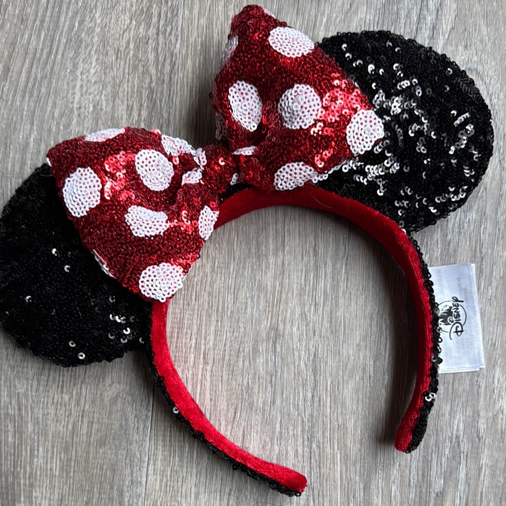 Disney Minnie Mouse Ear Headband 🖤❤️🏰✨